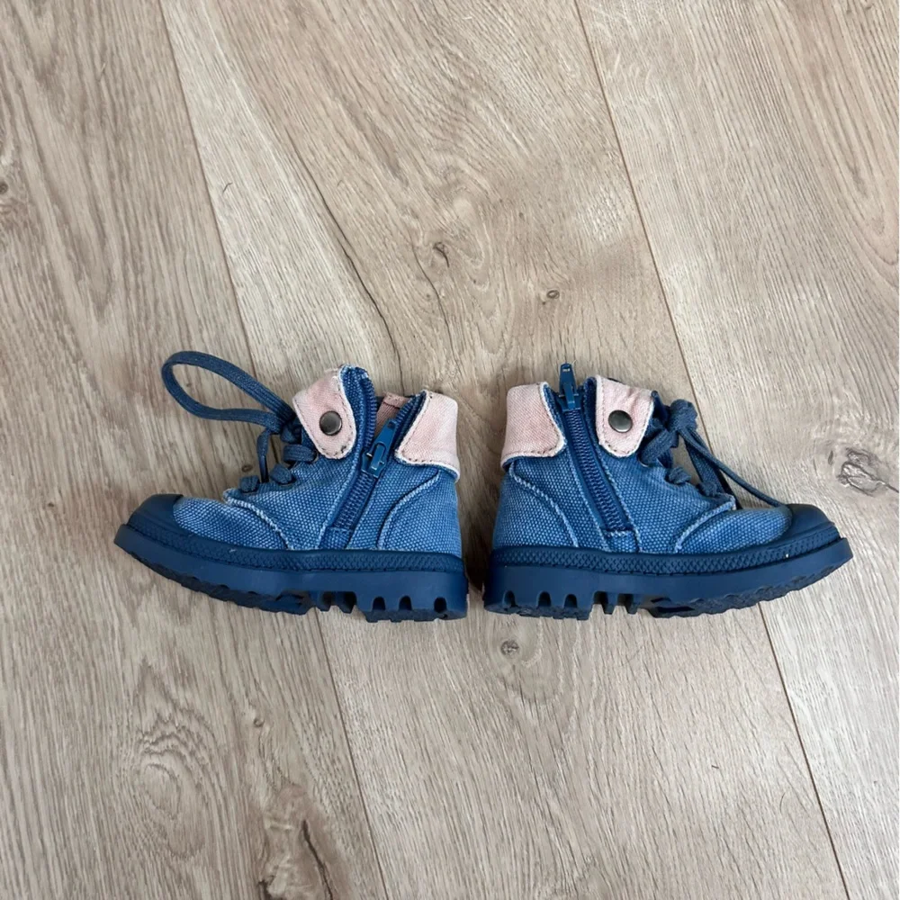 Palladium zip up boots toddler size 4